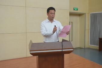 分团委书记季小乔老师主持会议 分团委书记季小乔老师主持会议
